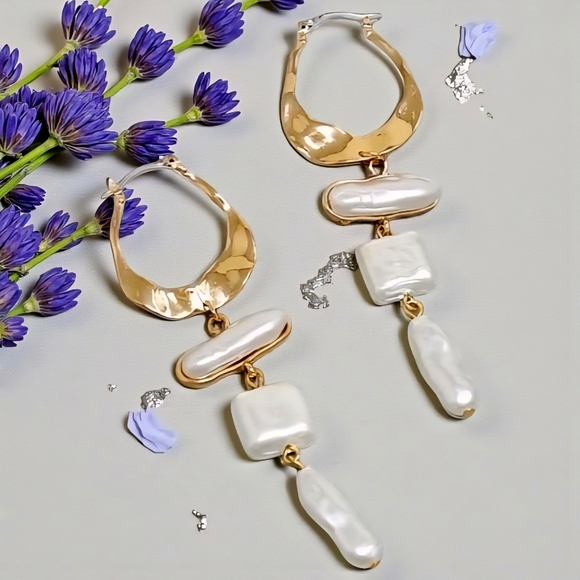 🆕️Gold Pearl Drop Earrings, Statement Dangle Earrings, Boho Chic Bridal Jewelry - Picture 3 of 14